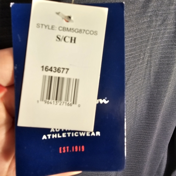 Champion Iowa Hawkeyes Long Sleeve Pullover Men's Size Small NWT - Picture 6 of 10